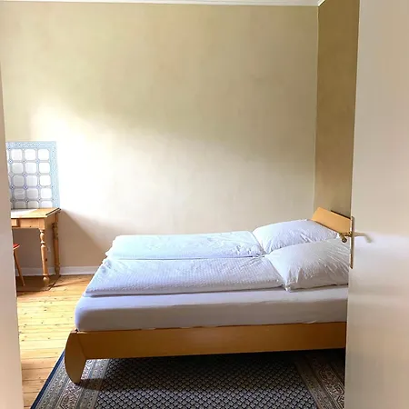 Robins Nest - Charmanter Altbau, Zentral & Ruhig, Inkl Parkplatz Apartamento