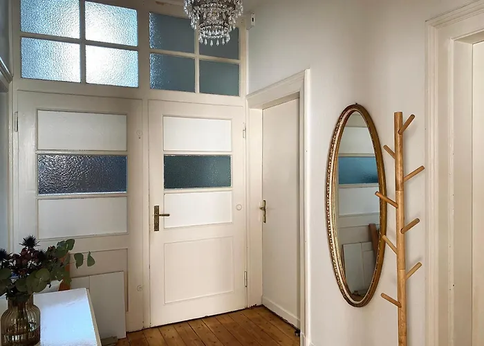 Robins Nest - Charmanter Altbau, Zentral & Ruhig, Inkl Parkplatz Apartamento Detmold